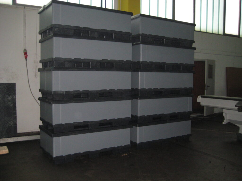 Boxen aus Kunststoff XXL